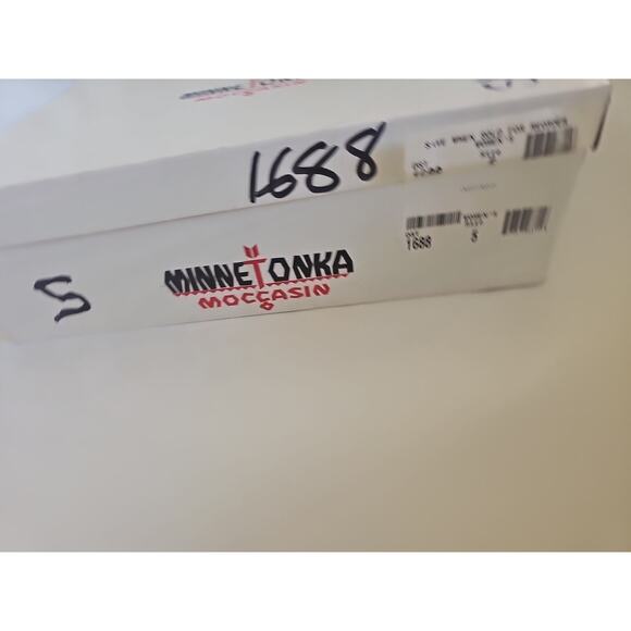 MINNETONKA,S 5 TYLE #1688, LADIES , BROWN SUEDE 2 LAYER FRINGED MID-CALF BOOTS . - Picture 7 of 9